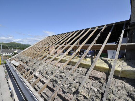 featured image - How to Choose the Right Contractor for Your Home Repair Project