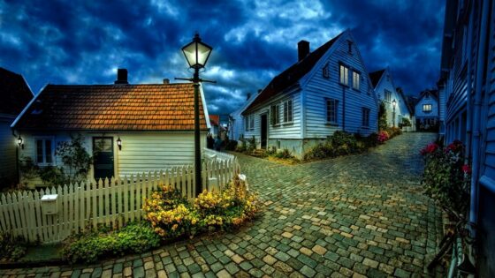 featured image - Why Custom Homes are a Waste of Money and Space