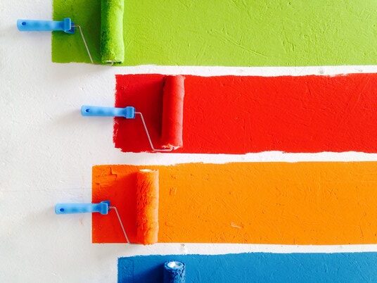 featured image - The Benefits of Using Mold-Resistant Paint for Your Bathroom Ceiling